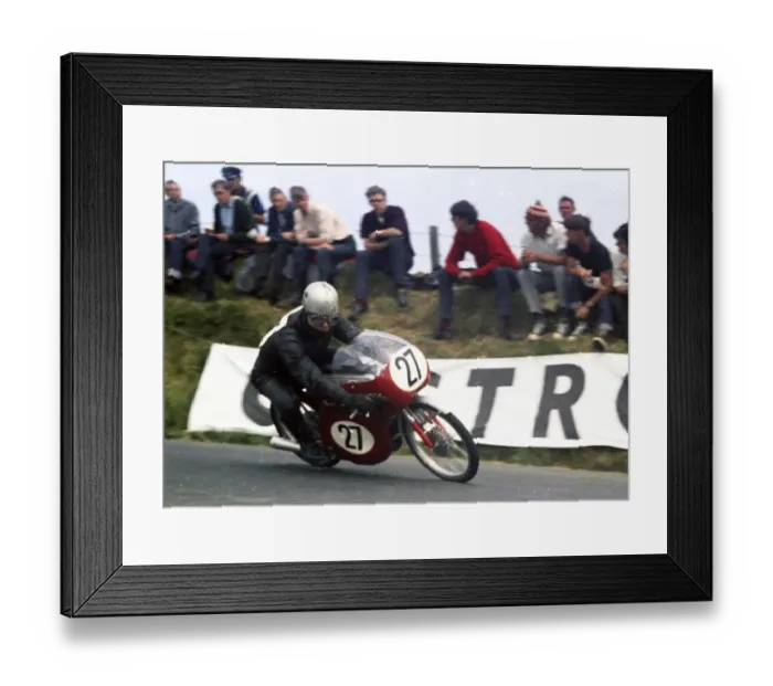 Framed Print : Chris Walpole (Honda) 1967 50cc TT Framed Print : Chris Walpole (Honda) 1967 50cc TT