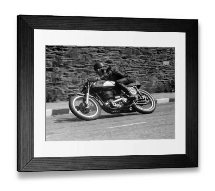 Framed Print : Eric Jones (Norton) 1955 Senior TT Framed Print : Eric Jones (Norton) 1955 Senior TT