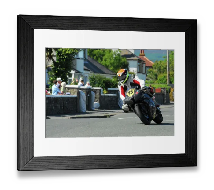 Framed Print : Gaz Evans (Kawasaki) 2014 Southern 100 Framed Print : Gaz Evans (Kawasaki) 2014 Southern 100