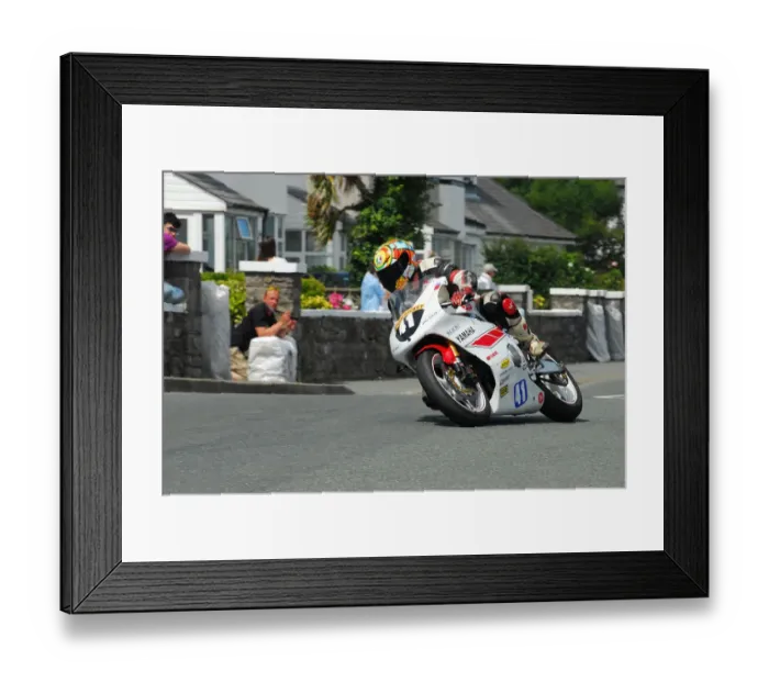 Framed Print : Dave Taylor (Yamaha) 2014 Southern 100 Framed Print : Dave Taylor (Yamaha) 2014 Southern 100