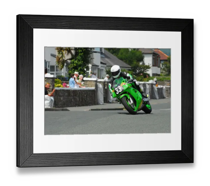 Framed Print : Adrian Kershaw (Kawasaki) 2014 Southern 100 Framed Print : Adrian Kershaw (Kawasaki) 2014 Southern 100