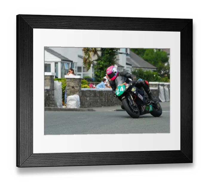 Framed Print : Dean Osborne (Kawasaki) 2014 Southern 100 Framed Print : Dean Osborne (Kawasaki) 2014 Southern 100