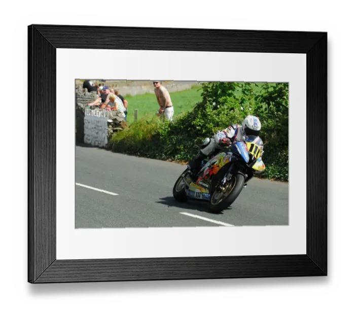 Framed Print : Paul Shoesmith (Honda) 2014 Southern 100 Framed Print : Paul Shoesmith (Honda) 2014 Southern 100