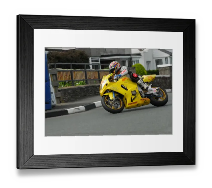 Framed Print : Matt Coogan (Suzuki) 2012 Southern 100 Framed Print : Matt Coogan (Suzuki) 2012 Southern 100