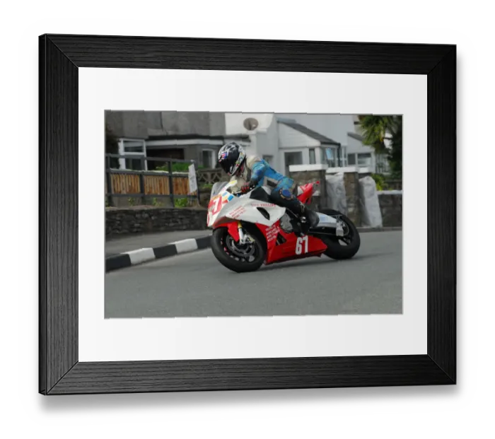 Framed Print : Alan Phillips (BMW) 2012 Southern 100 Framed Print : Alan Phillips (BMW) 2012 Southern 100
