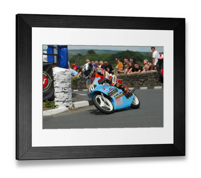Framed Print : Peter McKillop (Honda) 2012 Southern 100 Framed Print : Peter McKillop (Honda) 2012 Southern 100