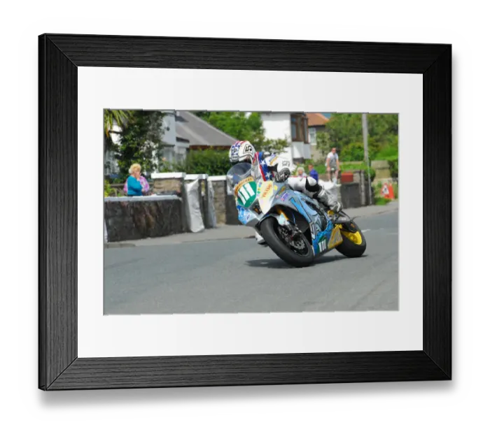 Framed Print : Paul Shoesmith (Kawasaki) 2012 Southern 100 Framed Print : Paul Shoesmith (Kawasaki) 2012 Southern 100