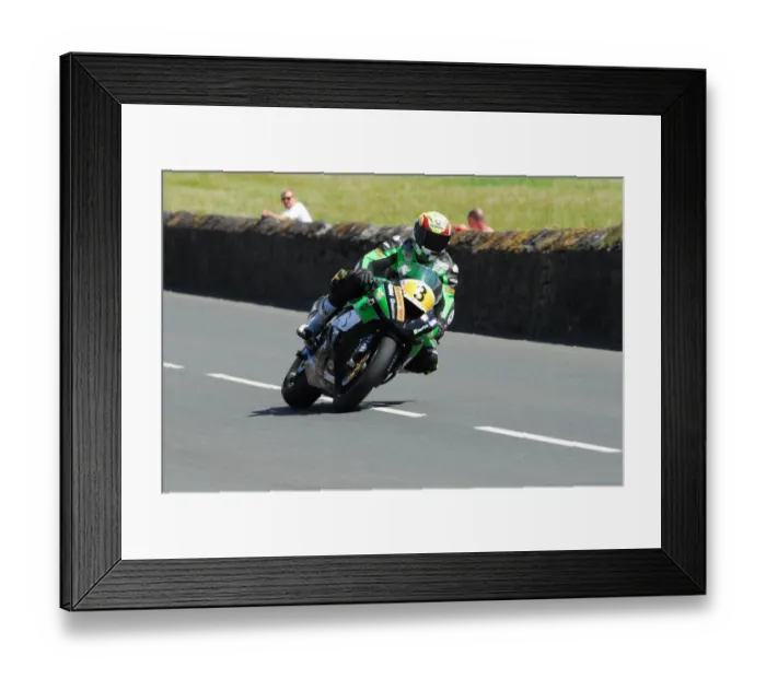 Framed Print : Ian Lougher (ILR Kawasaki) 2012 Southern 100 Framed Print : Ian Lougher (ILR Kawasaki) 2012 Southern 100