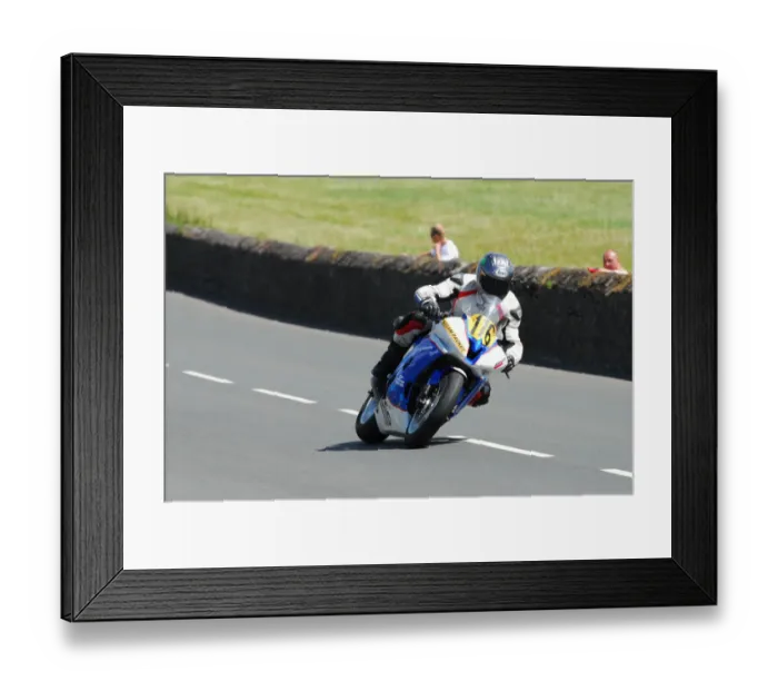 Framed Print : Scott Wilson (BMW) 2012 Southern 100 Framed Print : Scott Wilson (BMW) 2012 Southern 100