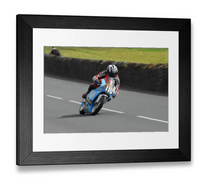 Framed Print : Peter McKillop (Honda) 2012 Southern 100 Framed Print : Peter McKillop (Honda) 2012 Southern 100
