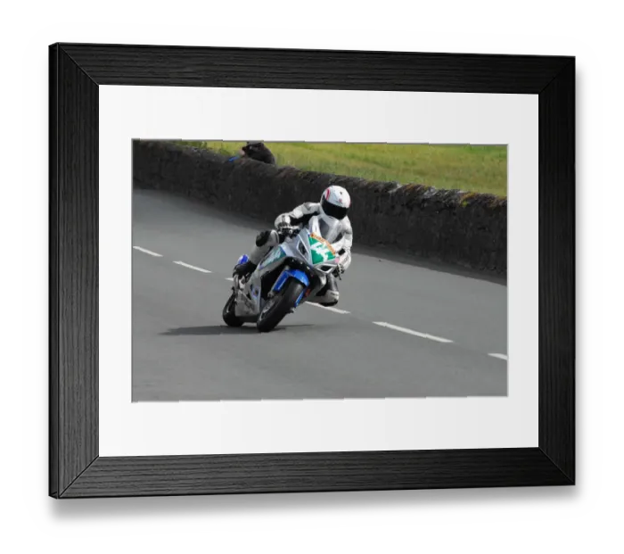 Framed Print : Craig Gibson (Suzuki) 2012 Southern 100 Framed Print : Craig Gibson (Suzuki) 2012 Southern 100