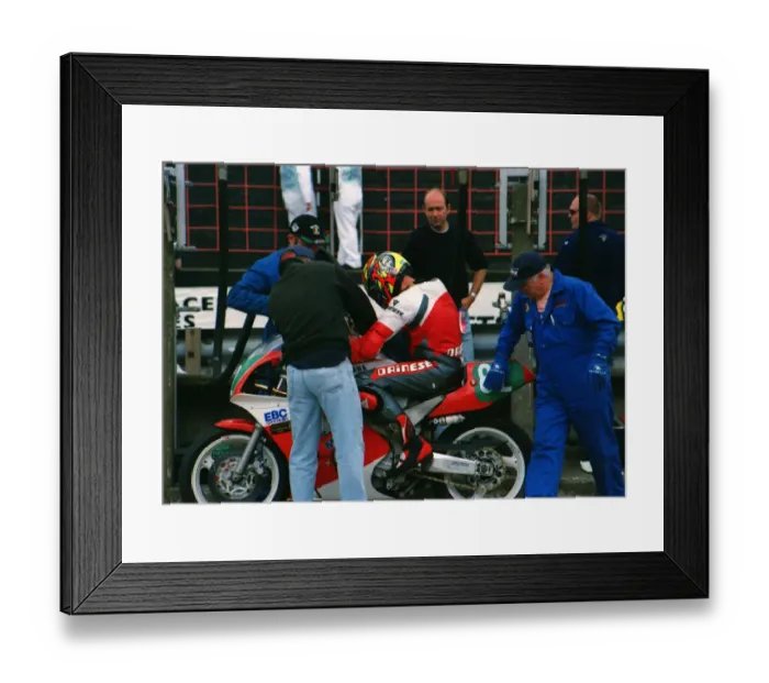 Framed Print : Peter McGee (Yamaha) 1999 Lightweight 400 TT Framed Print : Peter McGee (Yamaha) 1999 Lightweight 400 TT