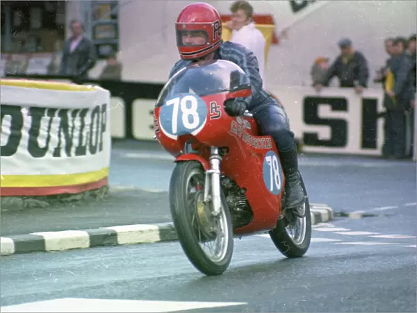 Roy Simmons (Aermacchi) 1972 Junior TT