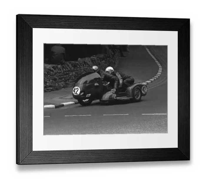 Framed Print : Mick Wortley & Ralph Crellin (MDW-Omega Triumph) 1974 750 Sidecar TT Framed Print : Mick Wortley & Ralph Crellin (MDW-Omega Triumph) 1974 750 Sidecar TT