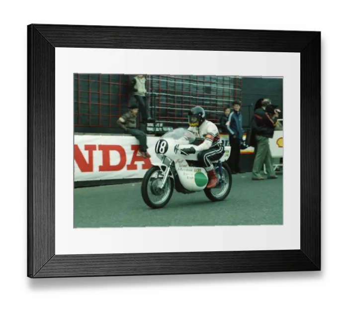 Framed Print : Jeff Wood (Ducati) 1983 Manx Grand Prix Classic Lap Framed Print : Jeff Wood (Ducati) 1983 Manx Grand Prix Classic Lap