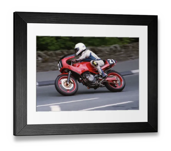 Framed Print : Gavin Lee (Gilera) 1994 Singles TT Framed Print : Gavin Lee (Gilera) 1994 Singles TT