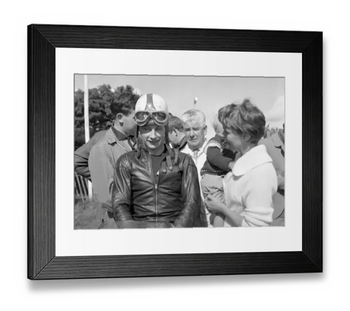 Framed Print : Dennis Craine (Greeves) 1965 Lightweight Manx Grand Prix Framed Print : Dennis Craine (Greeves) 1965 Lightweight Manx Grand Prix