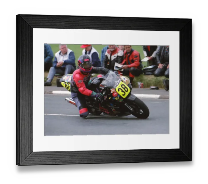 Framed Print : Simon Smith (Honda) 1994 Supersport 600 TT