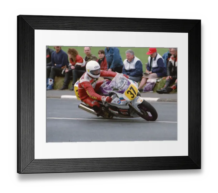Framed Print : Robert Holden (Yamaha) 1994 Supersport 600 TT Framed Print : Robert Holden (Yamaha) 1994 Supersport 600 TT
