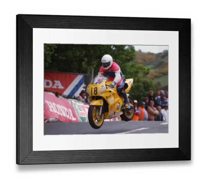 Framed Print : Loren Poole (Honda) 1994 Supersport 600 TT Framed Print : Loren Poole (Honda) 1994 Supersport 600 TT