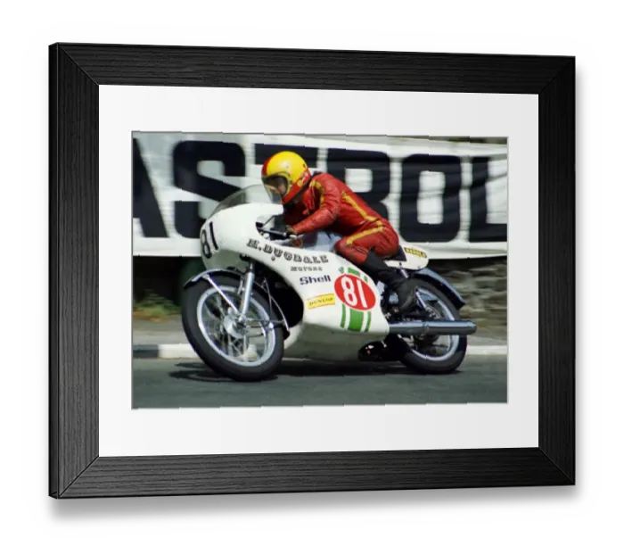 Framed Print : Eddie Roberts (Yamaha) 1974 Production TT Framed Print : Eddie Roberts (Yamaha) 1974 Production TT