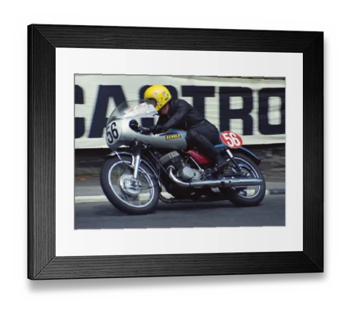 Framed Print : Geoff Kelly (Suzuki) 1974 Production TT Framed Print : Geoff Kelly (Suzuki) 1974 Production TT