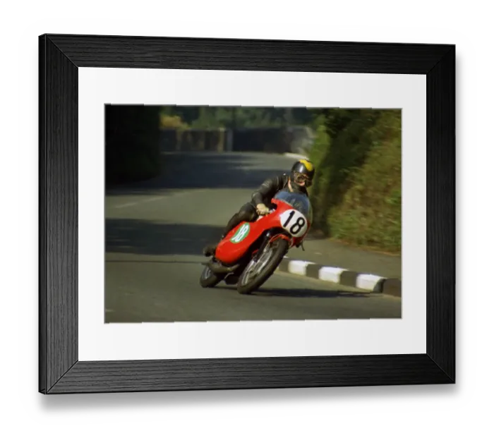 Framed Print : Thomas Turner (Yamaha) 1971 Lightweight Manx Grand Prix Framed Print : Thomas Turner (Yamaha) 1971 Lightweight Manx Grand Prix