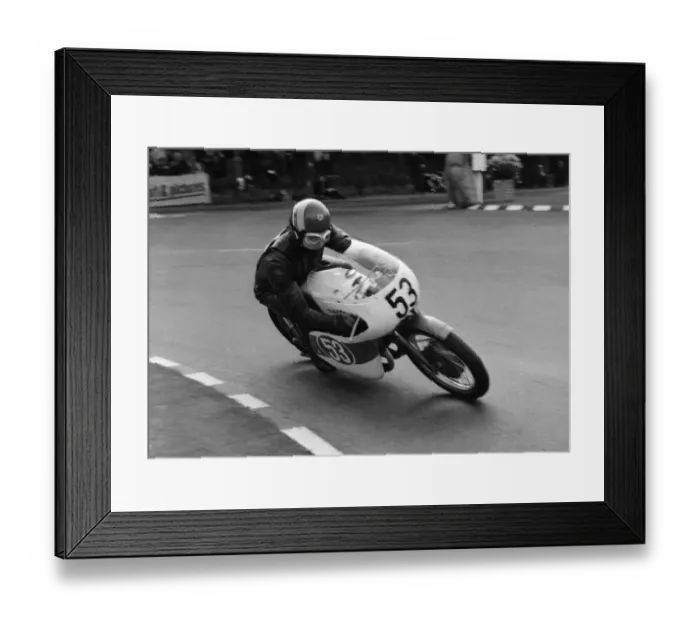 Framed Print : John Teare (Yamaha) 1969 Lightweight Manx Grand Prix Framed Print : John Teare (Yamaha) 1969 Lightweight Manx Grand Prix