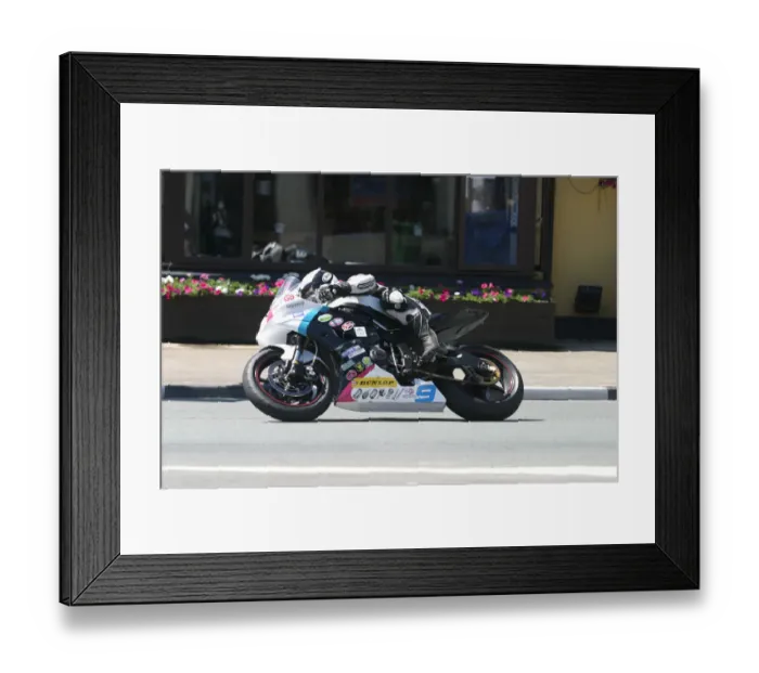 Framed Print : Michael Dunlop (Yamaha) 2012 Supersport TT Framed Print : Michael Dunlop (Yamaha) 2012 Supersport TT