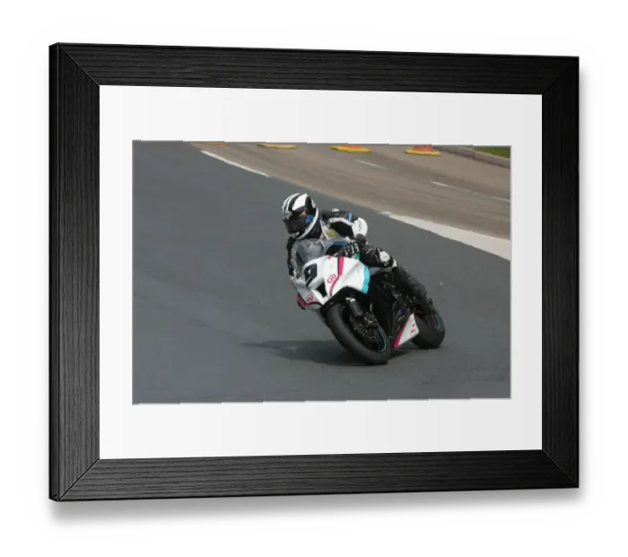 Framed Print : Michael Dunlop (Honda) 2012 Superbike TT Framed Print : Michael Dunlop (Honda) 2012 Superbike TT