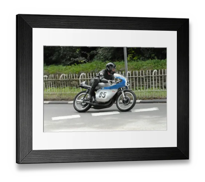 Framed Print : Bob Simmons (Suzuki) 2009 Classic TT Framed Print : Bob Simmons (Suzuki) 2009 Classic TT