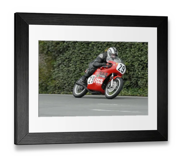 Framed Print : Gordon Yule (Honda) 2009 Classic TT