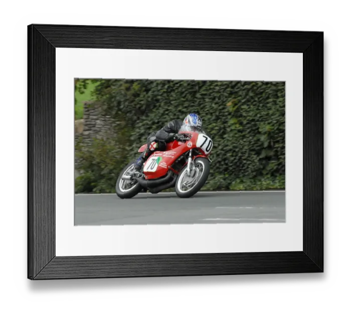 Framed Print : Peter Symes (Suzuki) 2009 Classic TT Framed Print : Peter Symes (Suzuki) 2009 Classic TT