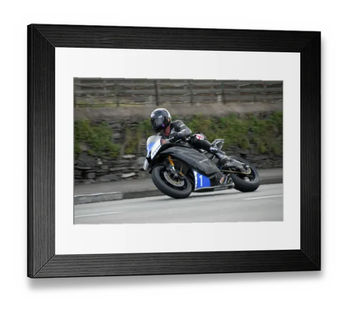 Framed Print : Jules Croft (Yamaha) 2009 Junior Manx Grand Prix Framed Print : Jules Croft (Yamaha) 2009 Junior Manx Grand Prix