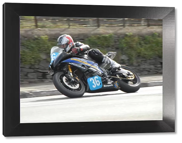Chris Bradshaw (Yamaha) 2009 Junior Manx Grand Prix