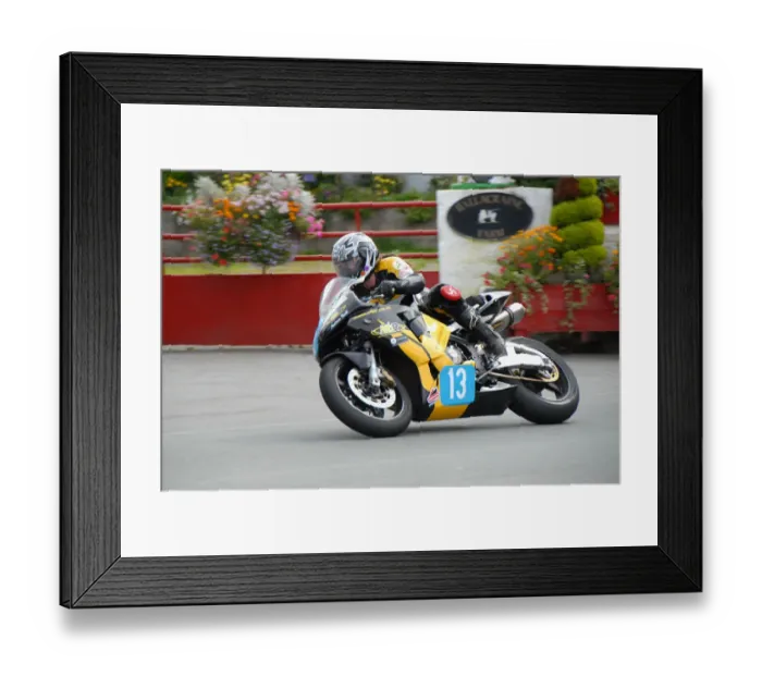 Framed Print : Carolynn Sells (Honda) 2009 Junior Manx Grand Prix Framed Print : Carolynn Sells (Honda) 2009 Junior Manx Grand Prix