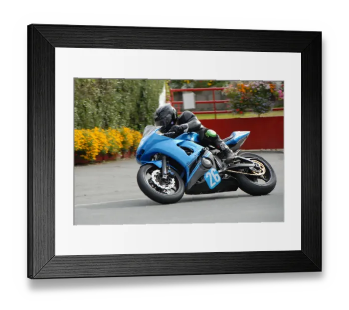 Framed Print : Anthony Davies (Yamaha) 2009 Junior Manx Grand Prix Framed Print : Anthony Davies (Yamaha) 2009 Junior Manx Grand Prix