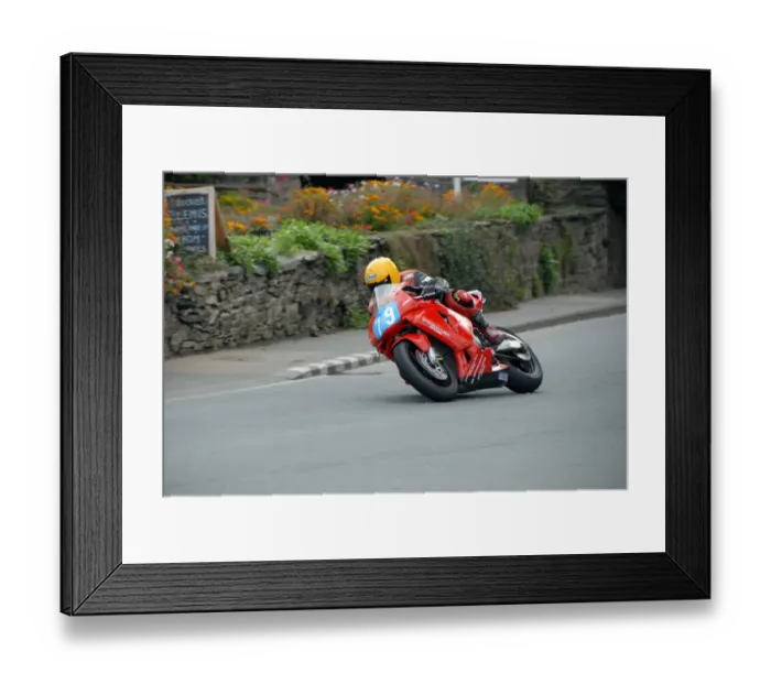 Framed Print : Dave Moffitt (Honda) 2009 Junior Manx Grand Prix Framed Print : Dave Moffitt (Honda) 2009 Junior Manx Grand Prix