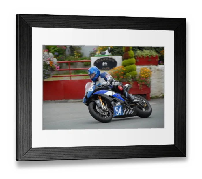 Framed Print : Marie Hodgson (Yamaha) 2009 Junior Manx Grand Prix Framed Print : Marie Hodgson (Yamaha) 2009 Junior Manx Grand Prix