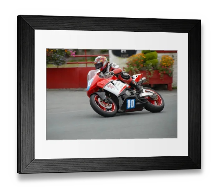 Framed Print : Robert Gordon (Honda) 2009 Junior Manx Grand Prix Framed Print : Robert Gordon (Honda) 2009 Junior Manx Grand Prix