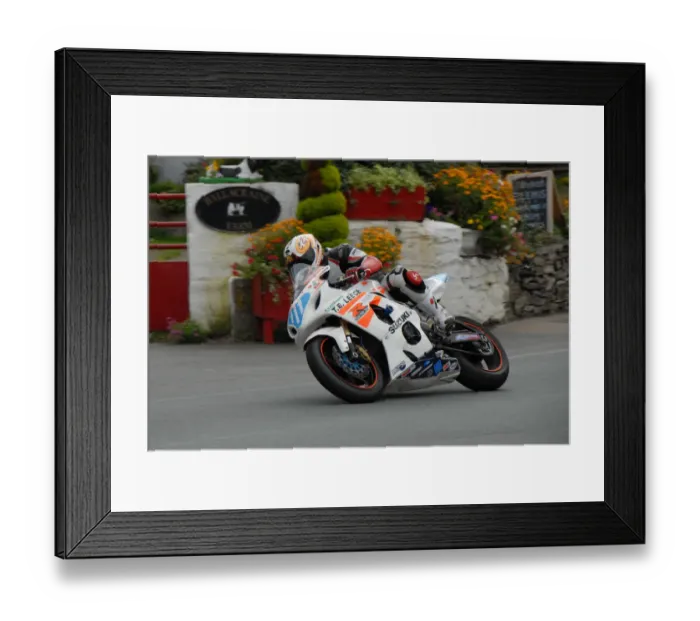 Framed Print : David Taylor (Suzuki) 2009 Junior Manx Grand Prix Framed Print : David Taylor (Suzuki) 2009 Junior Manx Grand Prix