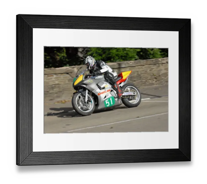 Framed Print : Andy Lawson (Suzuki) 2009 Ultra Lightweight Manx Grand Prix Framed Print : Andy Lawson (Suzuki) 2009 Ultra Lightweight Manx Grand Prix
