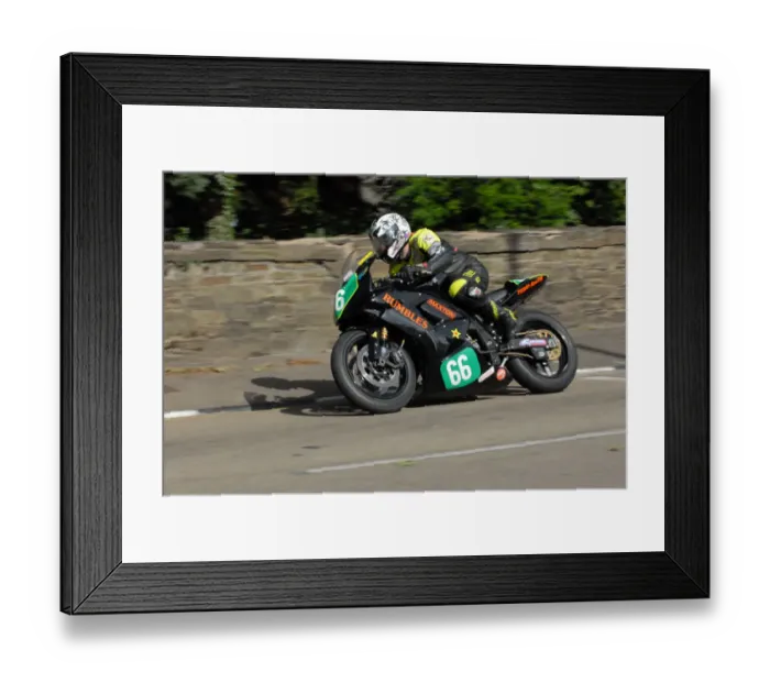 Framed Print : Wayne Kirwan (Suzuki) 2009 Ultra Lightweight Manx Grand Prix Framed Print : Wayne Kirwan (Suzuki) 2009 Ultra Lightweight Manx Grand Prix