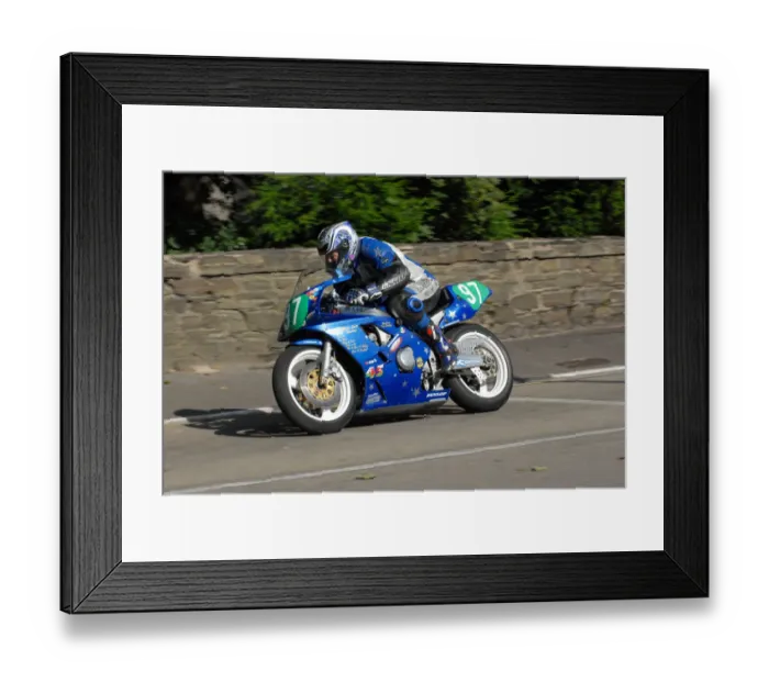 Framed Print : Michael Jones (Yamaha) 2009 Ultra Lightweight Manx Grand Prix Framed Print : Michael Jones (Yamaha) 2009 Ultra Lightweight Manx Grand Prix