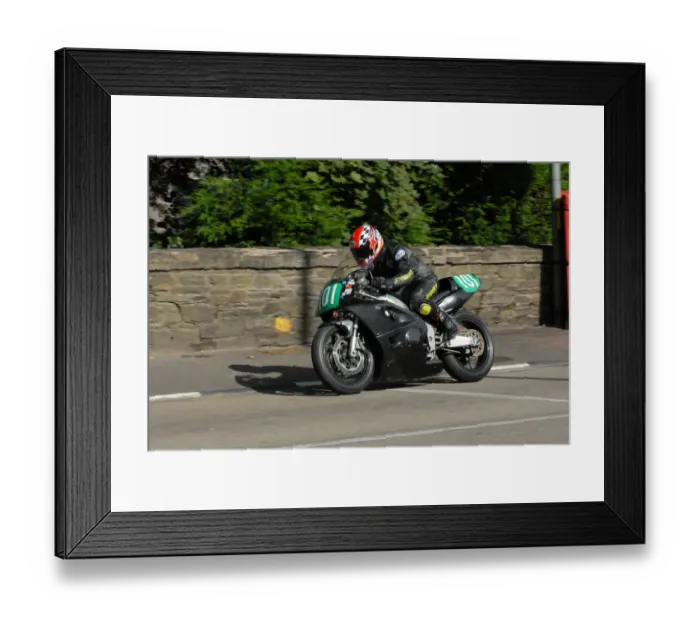 Framed Print : John Turner (Kawasaki) 2009 Ultra Lightweight Manx Grand Prix Framed Print : John Turner (Kawasaki) 2009 Ultra Lightweight Manx Grand Prix
