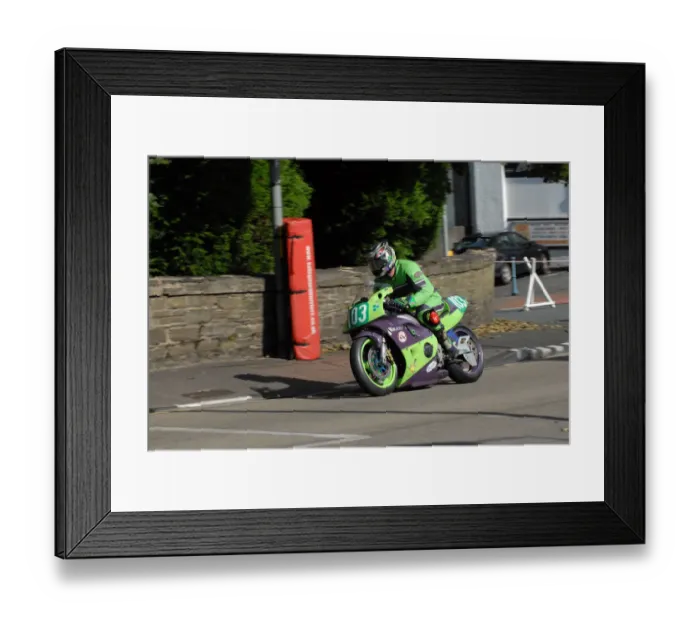 Framed Print : Dave Clarke (Kawasaki) 2009 Ultra Lightweight Manx Grand Prix Framed Print : Dave Clarke (Kawasaki) 2009 Ultra Lightweight Manx Grand Prix