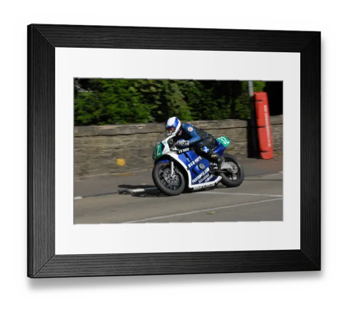Framed Print : Rab Davie (Honda) 2009 Ultra Lightweight Manx Grand Prix Framed Print : Rab Davie (Honda) 2009 Ultra Lightweight Manx Grand Prix