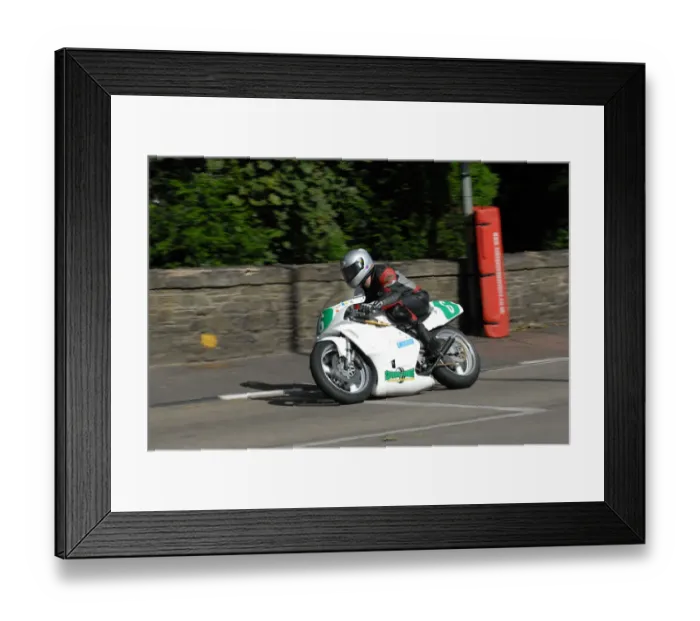 Framed Print : Philip McGurk (Yamaha) 2009 Lightweight Manx Grand Prix Framed Print : Philip McGurk (Yamaha) 2009 Lightweight Manx Grand Prix