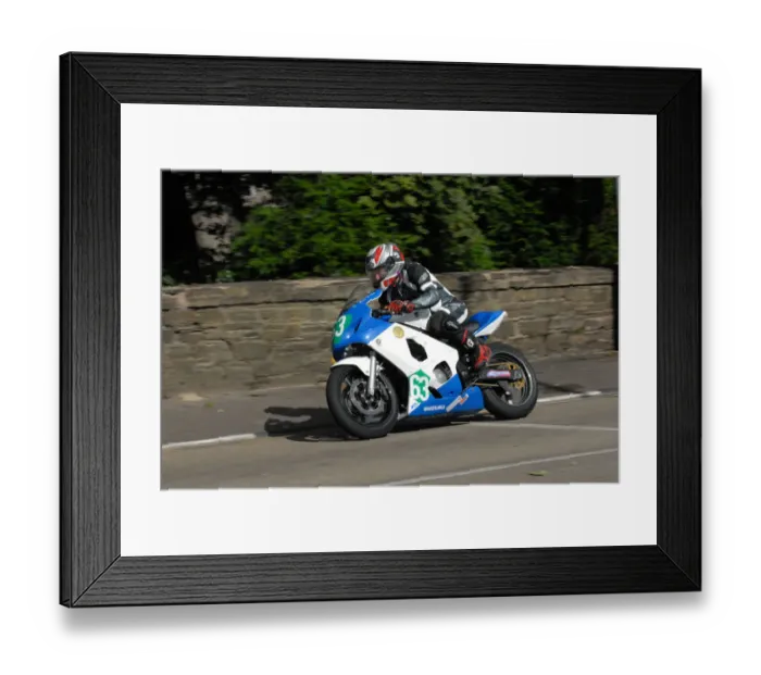 Framed Print : Gary Fowler (Suzuki) 2009 Ultra Lightweight Grand Prix