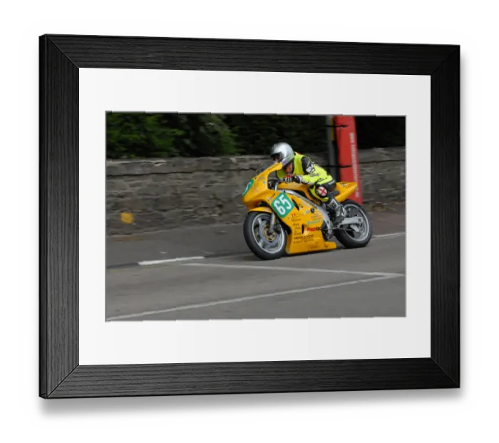 Framed Print : Neil Vicars (Honda) 2009 Ultra Lightweight Grand Prix Framed Print : Neil Vicars (Honda) 2009 Ultra Lightweight Grand Prix